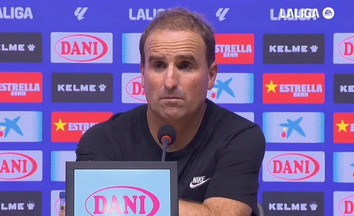 Arrasate, sobre la derrota, el cambio de sistema y la sustitución de Morey en el descanso