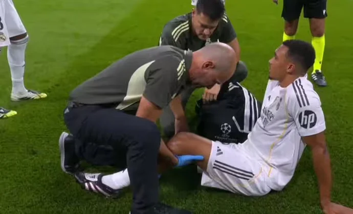 Trent Alexander-Arnold se lesiona en el debut de Champions con el Real Madrid