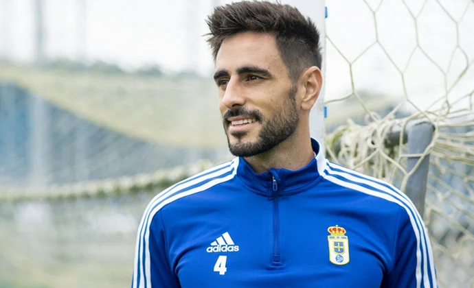 Las pruebas a David Costas descartan una rotura, pero será baja contra el Elche