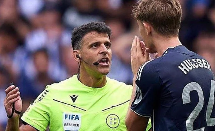 Competición sanciona a Huijsen con un partido y el Real Madrid recurre a Apelación