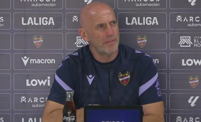 Calero habla de Matturro, Moreno, Carlos Álvarez, Ryan, Brugui, Arriaga, Morales, Etta Eyong, las rotaciones y el Girona