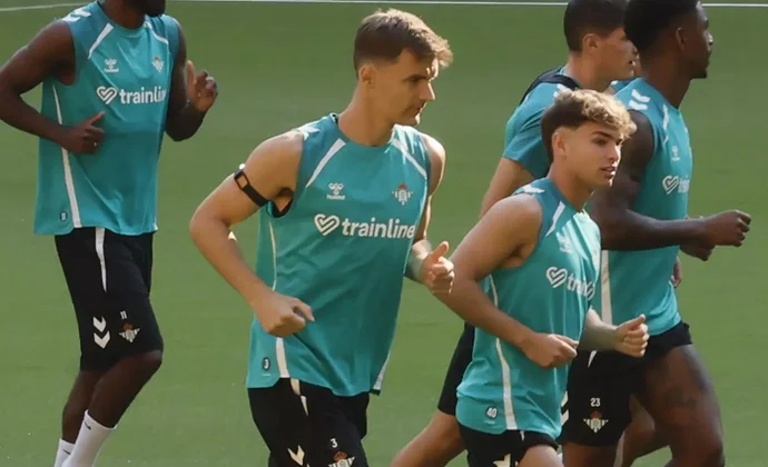 Pellegrini medita darle a Llorente 45 minutos esta noche