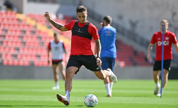 Nteka da un paso atrás y entrena al margen mientras Fran Pérez se acerca a la vuelta