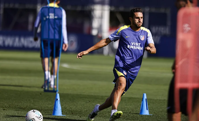 Julian Alvarez repite con el grupo y Simeone tiene cuatro bajas