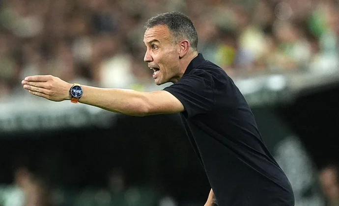 Sergio Francisco, en la encrucijada de la intersemanal: entre las rotaciones o elevar el nivel competitivo