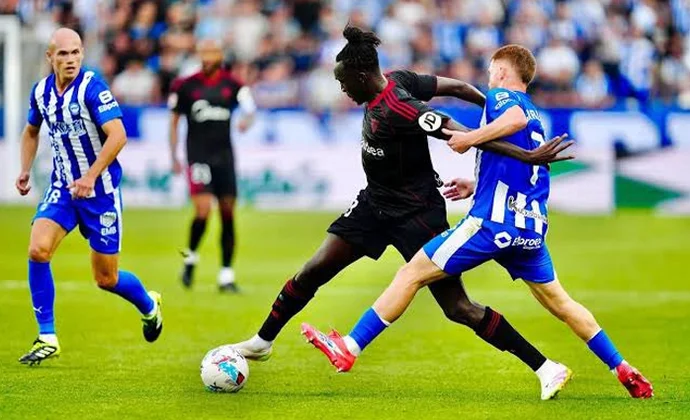 Batista Mendy eleva el nivel del centro del campo sevillista