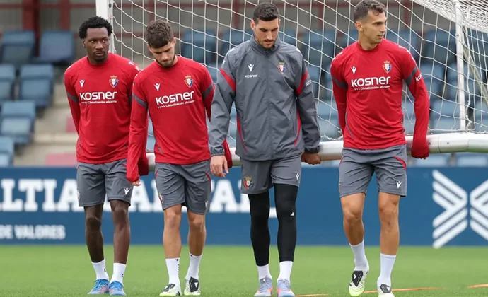 Osasuna retoma el trabajo en Tajonar sin Moi Gómez ni Aimar Oroz