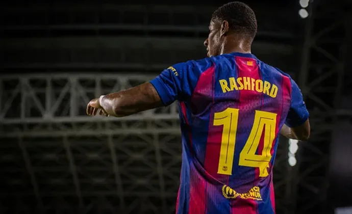 Rashford iba a ser titular, pero un retraso en la concentración provoca su suplencia