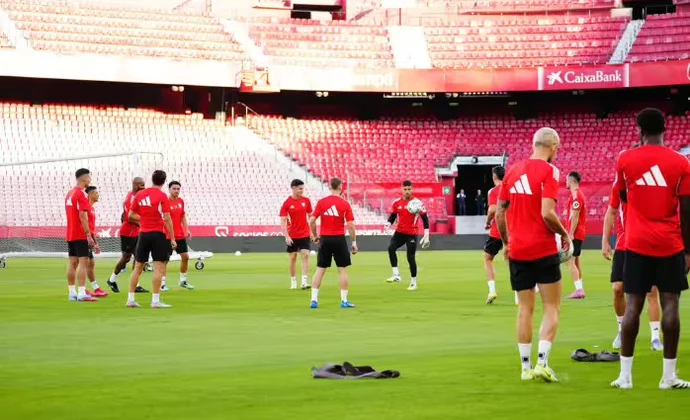 Alfon y Joan Jordán, al margen en la última sesión antes del Villarreal