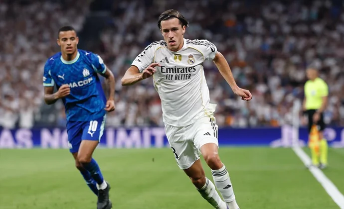 Marca y As no se creen la rotación de Álvaro Carreras en el Ciutat