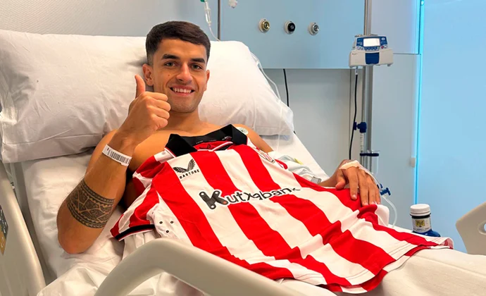 Beñat Prados, operado con éxito de su rodilla izquierda