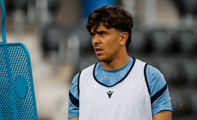 Aritz Elustondo tampoco entrena este martes y apunta a baja mañana