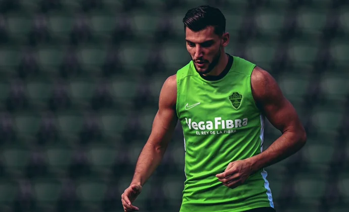 Martim Neto y Rodrigo Mendoza, únicas bajas en la sesión previa al partido