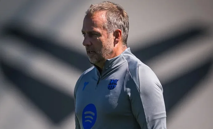 Flick mezcla titulares y suplentes en el partidillo final de la sesión