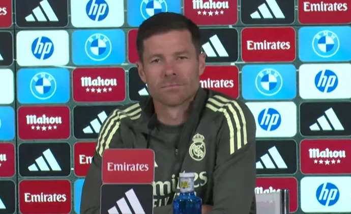 Xabi Alonso habla de Mastantuono, Bellingham, Vinicius, el tridente ofenivo y su primer derbi