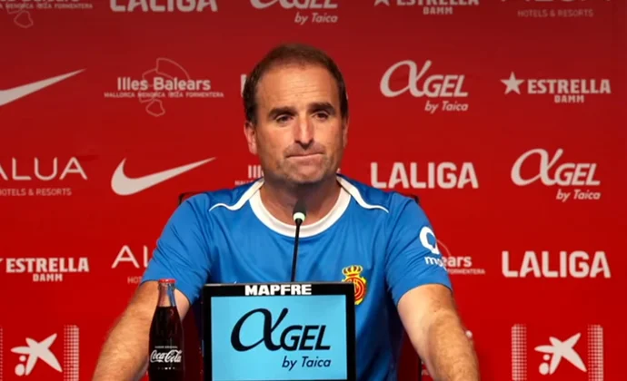 Arrasate explica cómo llega el equipo y habla de Kumbulla, Mascarell, Doménech, el sistema y las rotaciones