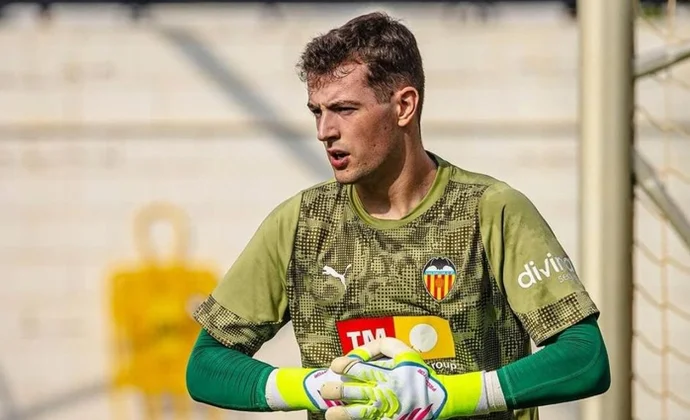 Foulquier se ejercita al margen, Corberán ensaya con Thierry y Agirrezabala hace parte de la sesión