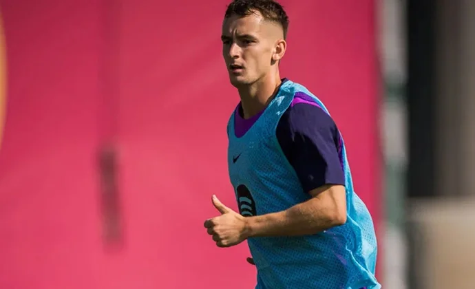 Casadó no completó la sesión por molestias y es duda para mañana