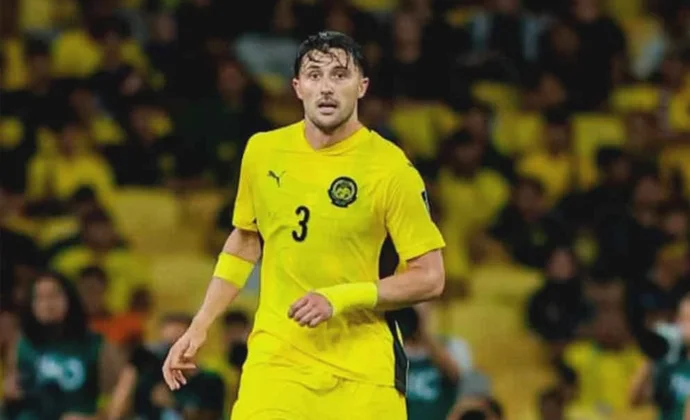 El Alavés confirma la sanción de un año de Facundo Garcés y Coudet lo desconvoca