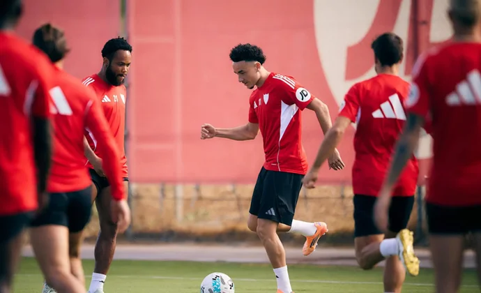 Kike Salas tampoco entrena este sábado y es baja para Vallecas