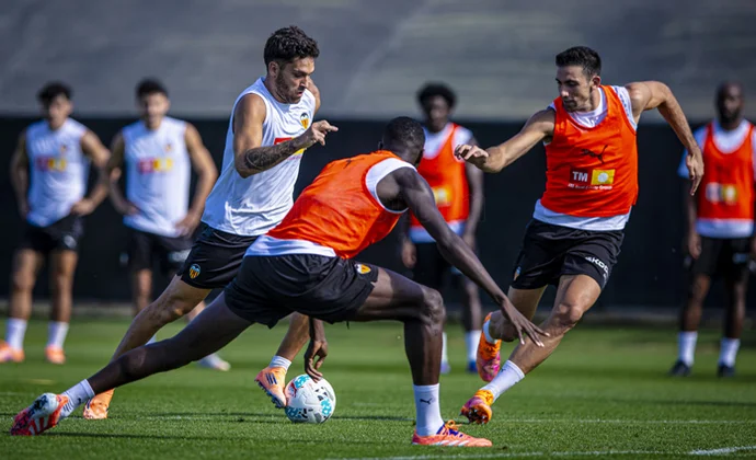 Agirrezabala y Foulquier completan la sesión dominical con el grupo