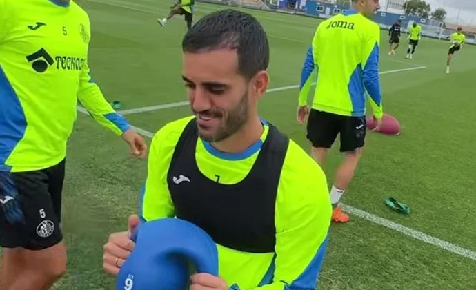 Juanmi entra en la recta final de su recuperación y se incorpora progresivamente