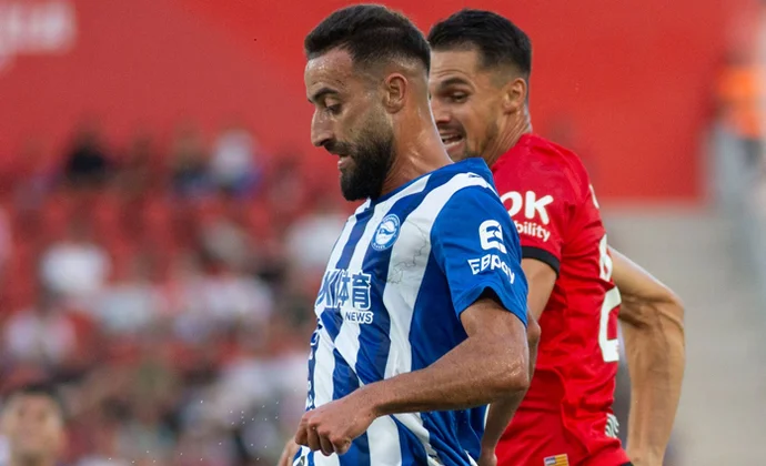 Abde Rebbach, de transferible a apuesta puntual de Coudet