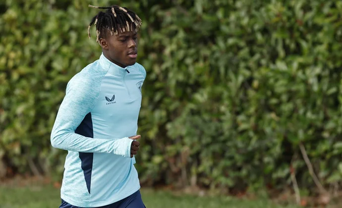 Nico Williams completa otro entrenamiento y Sancet se convierte en duda