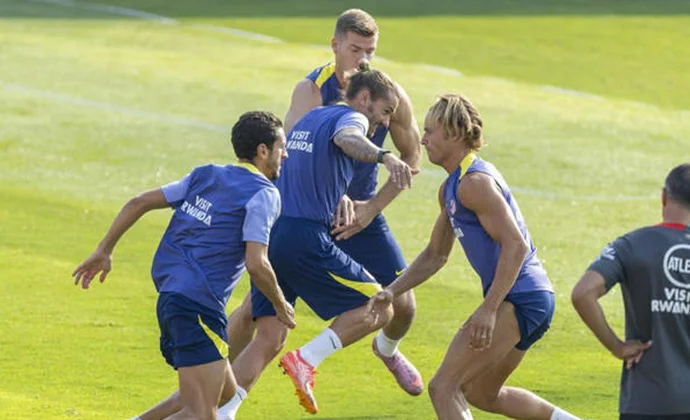 Sorloth y Almada se incorporan parcialmente al grupo este jueves