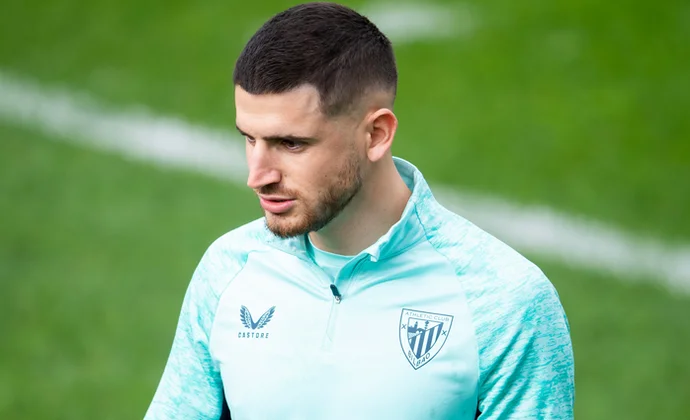 Parte médico oficial de Oihan Sancet, baja contra el Mallorca