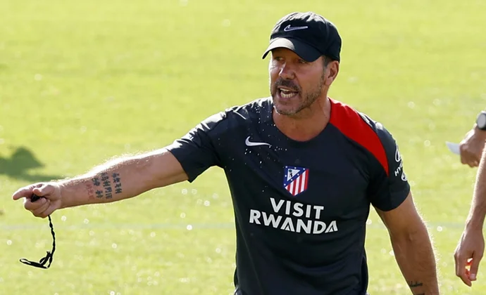 Simeone ensaya once provisional, pendiente de Llorente, Alvarez y Giuliano