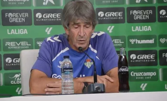 Pellegrini habla de Amrabat, Deossa, Ricardo, Firpo, Natan, Valentín Gómez, Antony, Abde, la portería y el Espanyol