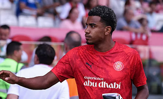 Jhon Solís se cayó de la convocatoria contra el Valencia a última hora por molestias