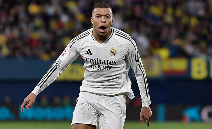 Mbappé será revisado por los médicos de la selección francesa