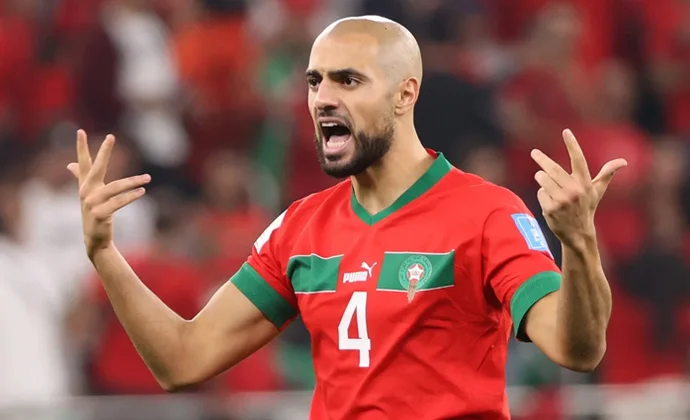 Marruecos obliga a Amrabat a viajar y someterse a pruebas