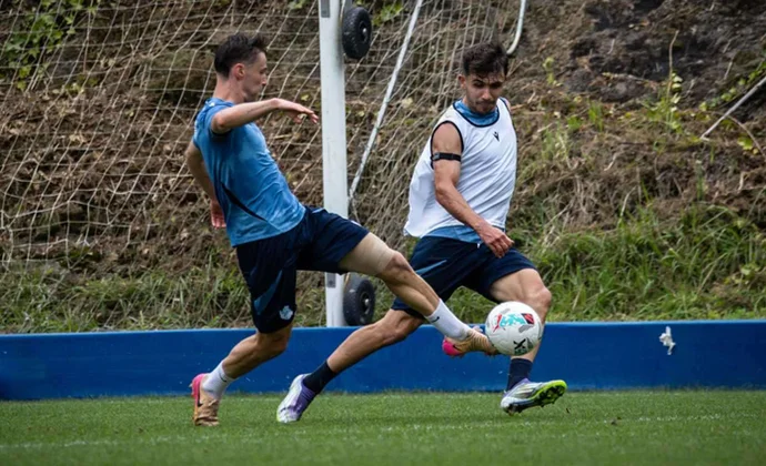 Sesión en Zubieta sin Sucic, que recibe la llamada de Croacia ni Guedes, por temas personales