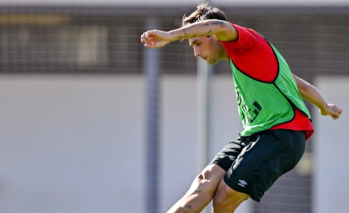 Batalla y Álvaro García siguen gestionando cargas y Lejeune solo hace una parte