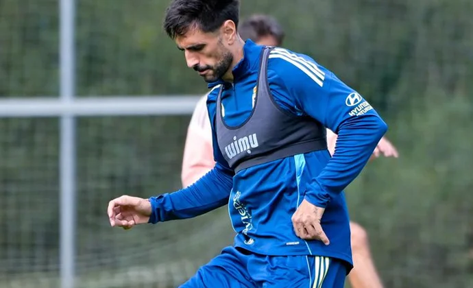 Cazorla trabaja al margen y Brandon se ausenta por gripe