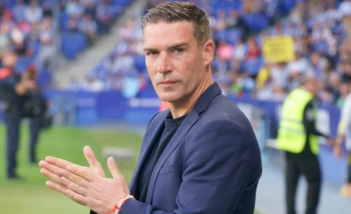 El Real Oviedo, en negociaciones avanzadas con Luis Carrión