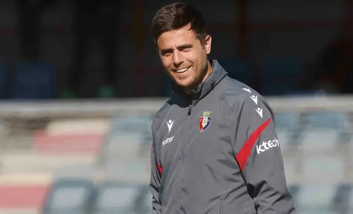 Lisci aprovecha el amistoso para ensayar un nuevo sistema en Osasuna