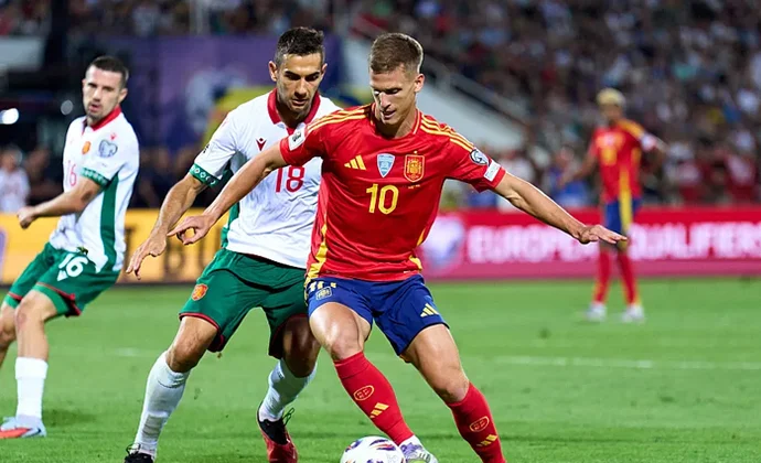 España desconvoca a Dani Olmo tras confirmarse su lesión muscular