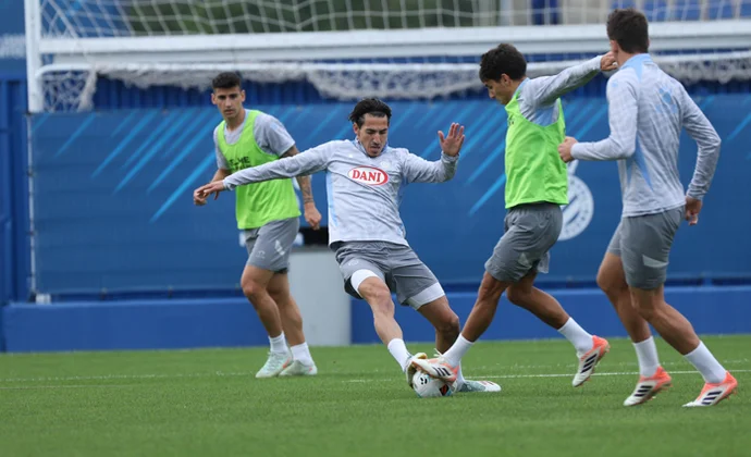 El Espanyol inicia la semana de trabajo sin Puado ni los tres internacionales