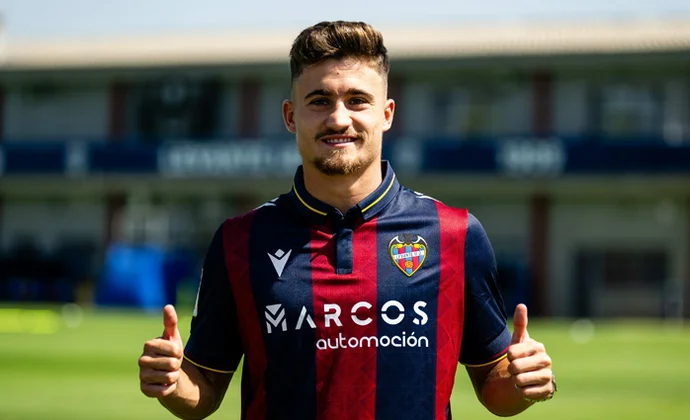 Iván Romero, recuperado y en el banquillo del Levante para el Trofeo Villa de Leganés
