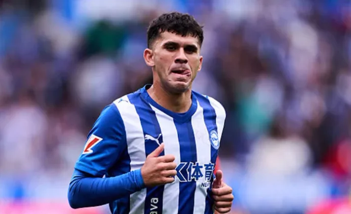 Aleñá reclama su sitio asistiendo desde el banquillo