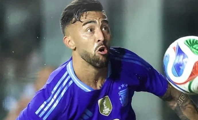 Scaloni le da ideas a Simeone: Nico González brilla como lateral con Argentina