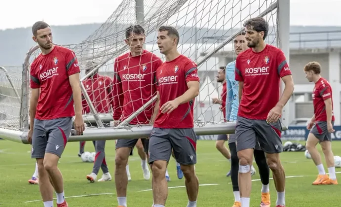 Aimar Oroz, Juan Cruz y Becker, bajas en el entrenamiento del jueves