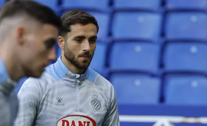 Manolo recupera a los tres internacionales y ya los tiene a todos menos a Puado