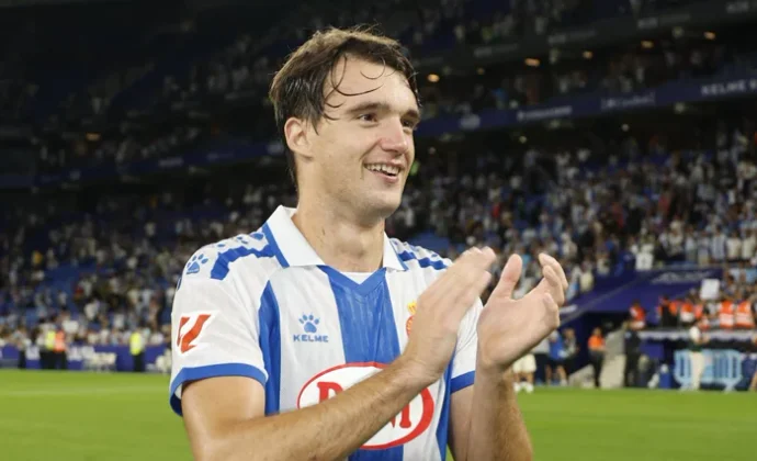 Unanimidad en la prensa: Urko González de Zárate apunta a completar el once