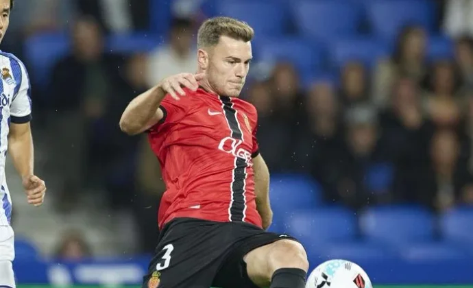 Toni Lato se cae de la convocatoria a última hora