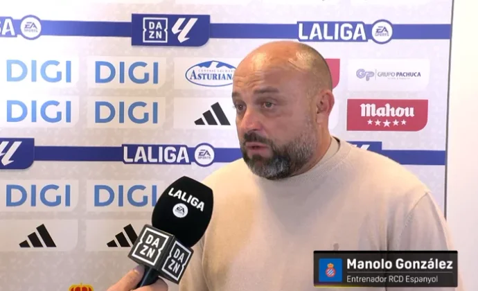 Manolo explica la suplencia de Omar El Hilali y la titularidad de Rubén Sánchez